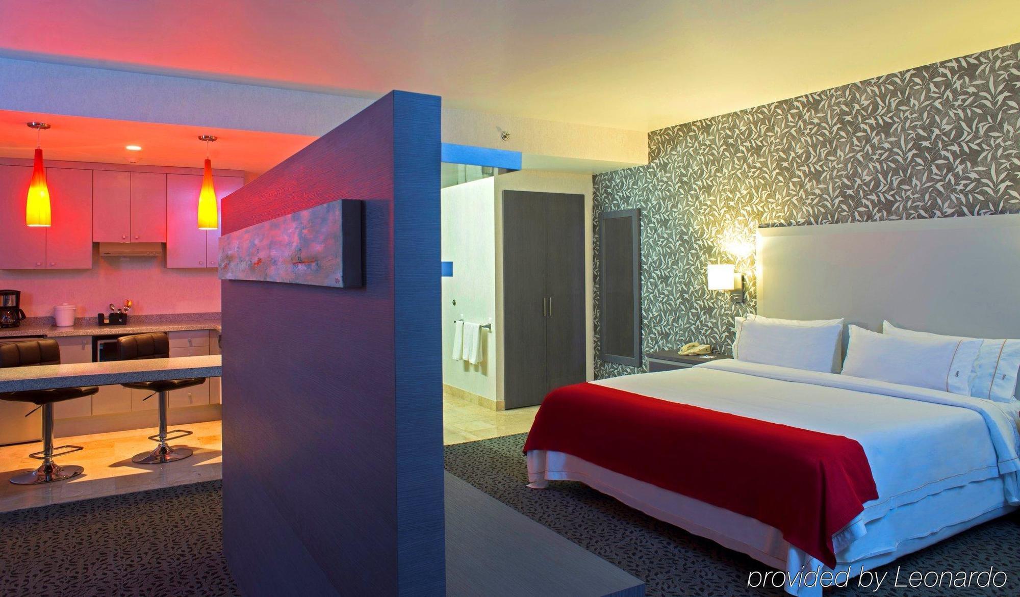 Holiday Inn Express & Suites Queretaro By Ihg Ngoại thất bức ảnh