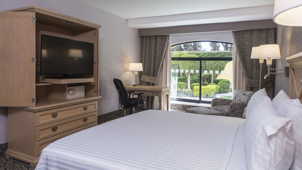 Holiday Inn Express & Suites Queretaro By Ihg Ngoại thất bức ảnh